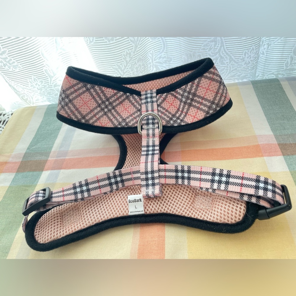 NWT EcoBark beige and Pink Dog Harness Size L.